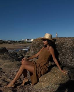 Zaira Nara feet photo thumbnail