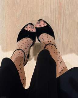 Jordana Brewster feet photo thumbnail