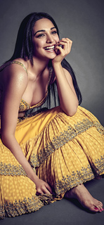 Kiara Advani feet photo thumbnail