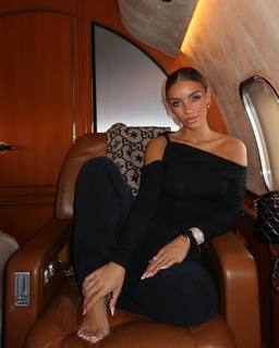 Jena Frumes feet photo thumbnail