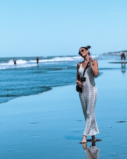 Athina Oikonomakou feet photo thumbnail
