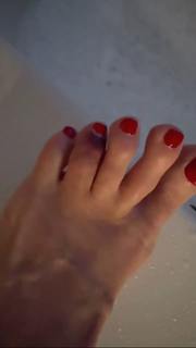 Heidi Klum feet photo thumbnail