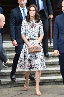 Catherine Princess of Wales feet photo thumbnail