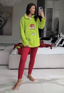 Klaudia Halejcio feet photo thumbnail