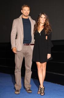 Nikki Reed feet photo thumbnail