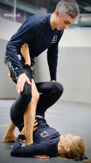 Justine Ezarik feet photo thumbnail