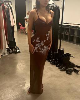 Kylie Jenner feet photo thumbnail