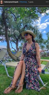 Katarzyna Cichopek feet photo thumbnail