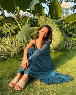 Anushka Sen feet photo thumbnail