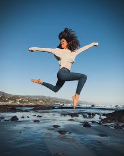 Daniela Ruah feet photo 3