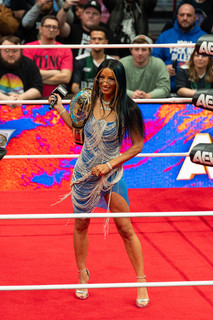 Sasha Banks feet photo thumbnail