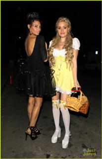 Aly Michalka feet photo thumbnail