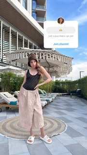 Xenia Tchoumitcheva feet photo thumbnail