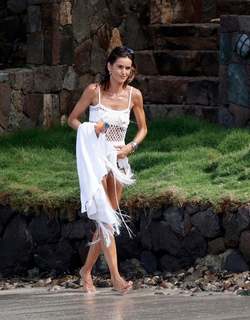 Izabel Goulart feet photo thumbnail