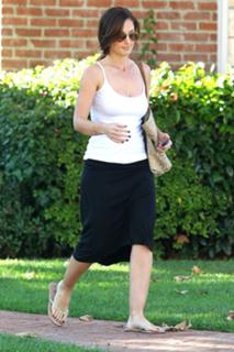 Minka Kelly feet photo thumbnail