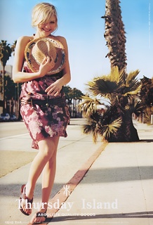 Kirsten Dunst feet photo thumbnail
