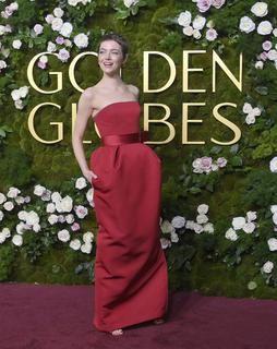Emma Stone feet photo thumbnail