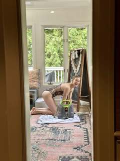 Katee Sackhoff feet photo 2