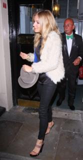 Sienna Miller feet photo thumbnail