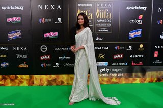 Ananya Pandey feet photo thumbnail