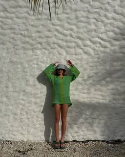 Marina Ruy Barbosa feet photo thumbnail