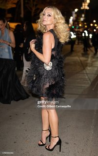 Jane Krakowski feet photo 4