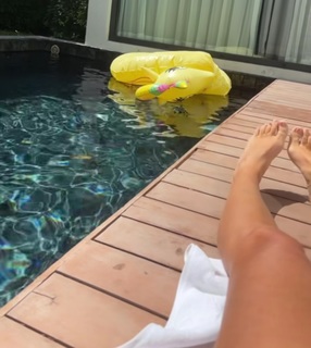 Tulisa feet photo 1