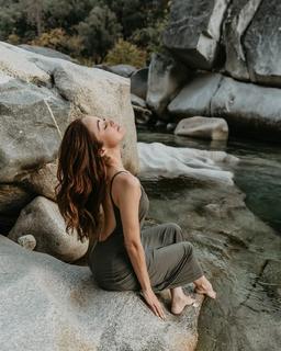 Autumn Reeser feet photo 5