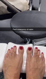 Scarlet Vas feet photo thumbnail