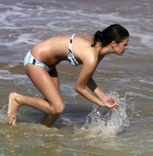 Nicky Rothschild feet photo thumbnail