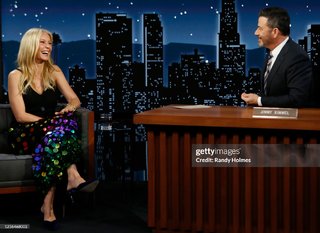 Gwyneth Paltrow feet photo thumbnail