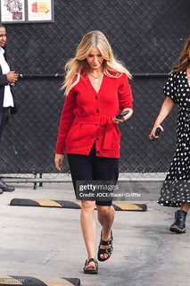 Gwyneth Paltrow feet photo thumbnail