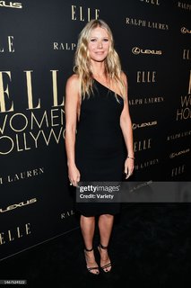 Gwyneth Paltrow feet photo thumbnail