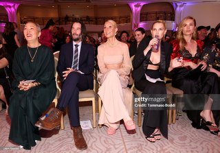 Gwyneth Paltrow feet photo thumbnail
