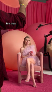 Sydney Sweeney feet photo thumbnail
