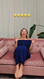 Sydney Sweeney feet photo thumbnail