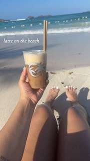 Queen Naija feet photo thumbnail