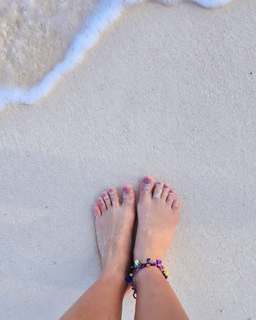 Lívia Andrade feet photo thumbnail