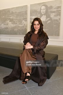 Shraddha Kapoor feet photo thumbnail