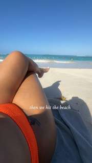 Queen Naija feet photo thumbnail