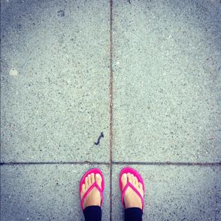 Justine Ezarik feet photo thumbnail