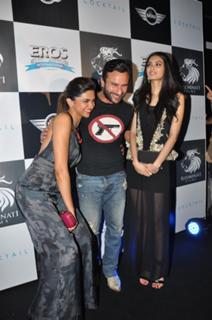 Diana Penty feet photo 5