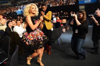 Rita Ora feet photo thumbnail