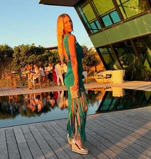 Nicole Neumann feet photo thumbnail