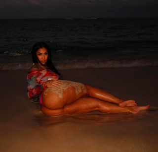 Queen Naija feet photo thumbnail