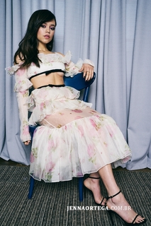 Jenna Ortega feet photo thumbnail
