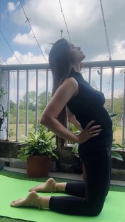 Poonam Yadav feet photo thumbnail