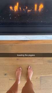 Corinna Kopf feet photo thumbnail