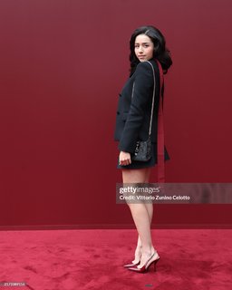 Imane Pokimane Anys feet photo thumbnail