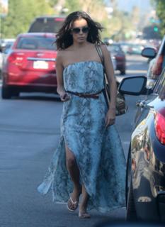 Eva Longoria feet photo thumbnail